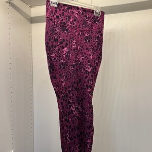 Lululemon Wunder Under 28” Pink and Black Floral Leggings